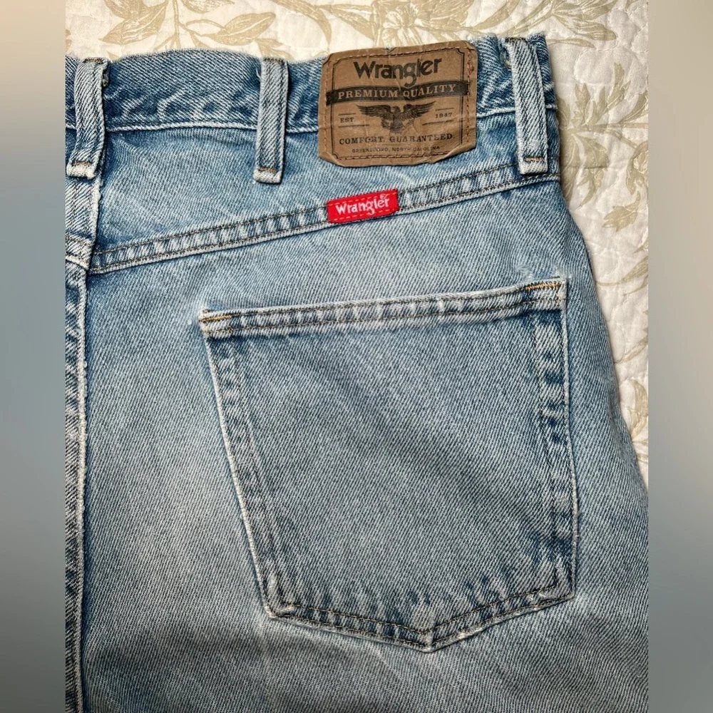 Vintage 90s Wrangler Regular Fit Straight Leg Distressed Jeans Denim size 12 - Picture 10 of 14